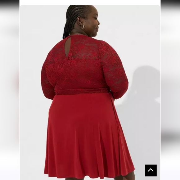 🍁🍂NWT TORRID 2X At The Knee Studio Knit Lace Sleeve Fit N Flare Dress - Picture 5 of 5